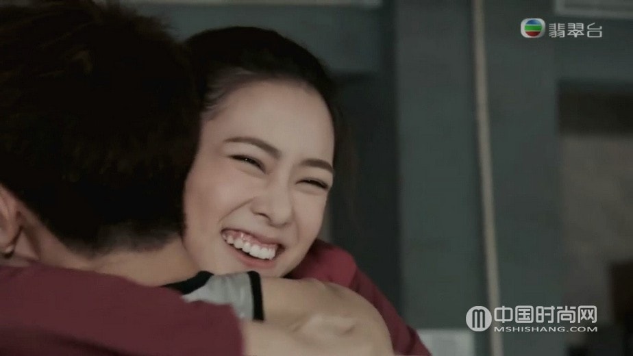 港劇兄弟第15集劇情：非凡使計引鐵男參賽 鐵男得陳玲提點獲勝