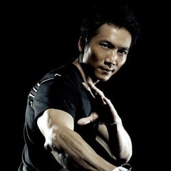 鄒兆龍?