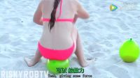 哈哈哈，小伙騙美女坐有屎的氣球，看的我尷尬癥都犯了