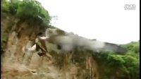 如來(lái)神掌戰(zhàn)天蠶神功，逼出了如來(lái)神掌最后一式如來(lái)涅槃！