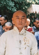 張衛健