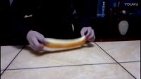 精彩魔術(shù)揭秘 神奇的吐出面包 一分鐘學(xué)會(huì)