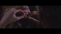 “卷福”大戰(zhàn)“漢尼拔叔”！《奇異博士》本尼迪克特·康伯巴奇，切瓦特·埃加福特，瑞秋·麥克亞當斯，麥德斯·米科爾森，蒂爾達·斯文頓吻戲片花，搶先版預告。