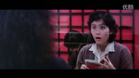 美人計(jì)；哥們被美女騙去搶銀行，結(jié)果自己竟然不知道。