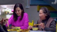 找個保姆照顧家，可倒好跟孩子搶吃的，這是找了個祖宗??！