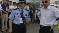 交通警察查新上任支隊長新車違法要扣留 當場翻臉走人