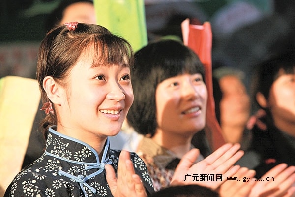 http://m.omega3-ala.com/pics/default/download/ac6a11ec3581b93a90401c9f14cec40d.jpg