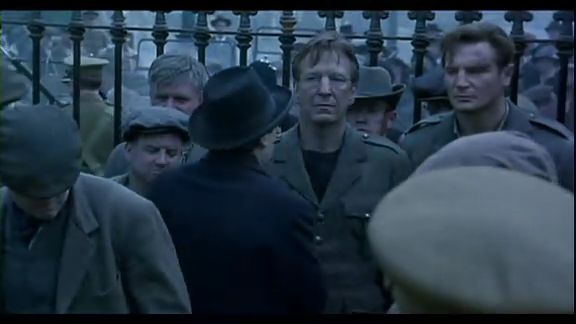 千鈞一發(fā) 劇照1