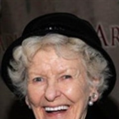 伊蓮妮·斯楚奇Elaine Stritch