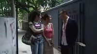 兩美女跟蹤黑社會(huì)老大孫紅雷，真是男人不壞女人不愛(ài)！