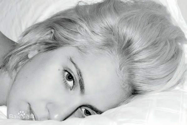 http://m.omega3-ala.com/pics/star/pic/0ad71c4ec76fa1050133d15d5fc67e72.jpg