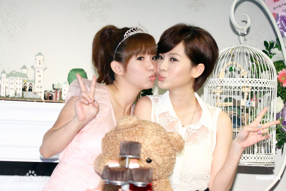 http://m.omega3-ala.com/pics/star/pic/2b84b70a555ad02f6c4325f628161f66.jpg