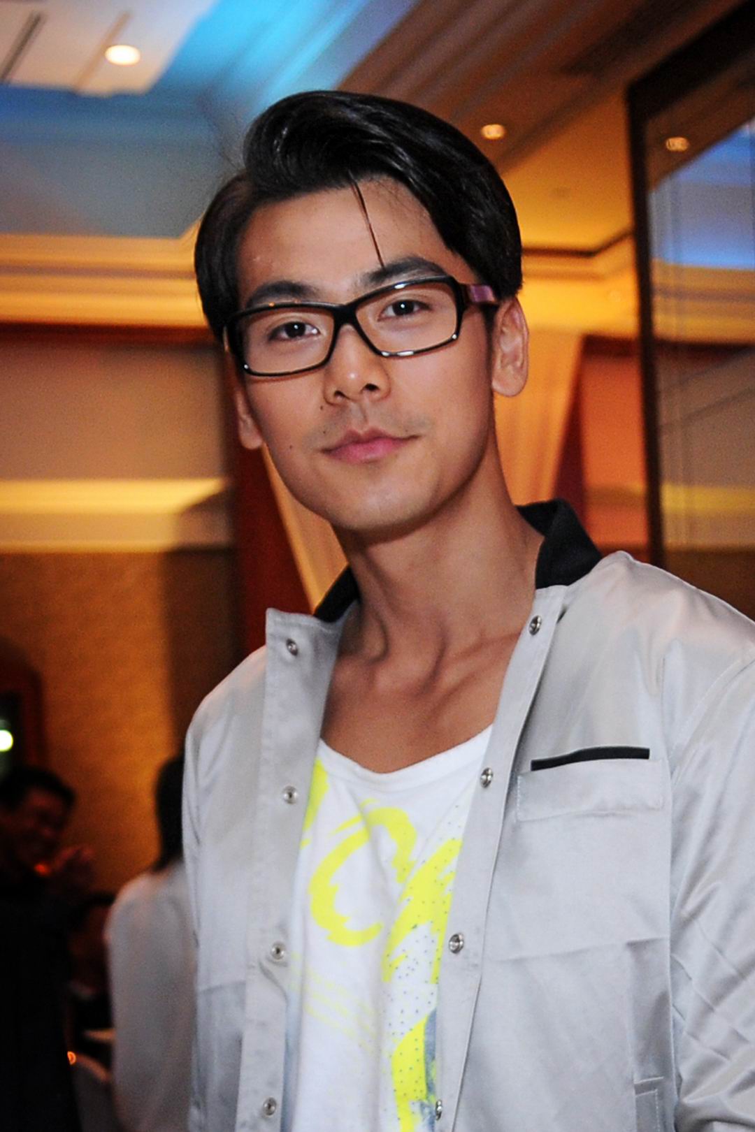 http://m.omega3-ala.com/pics/star/pic/3d9df0dbc2ffdc13e5e24d80d2b87572.jpg
