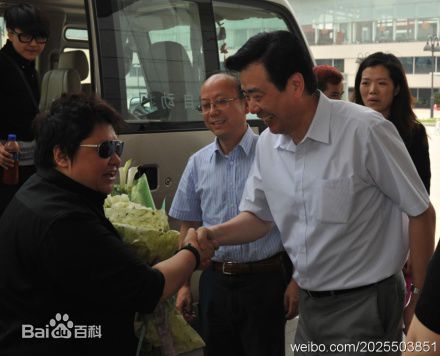 http://m.omega3-ala.com/pics/star/pic/63f18f08921e86ff34a36b81577d1002.jpg