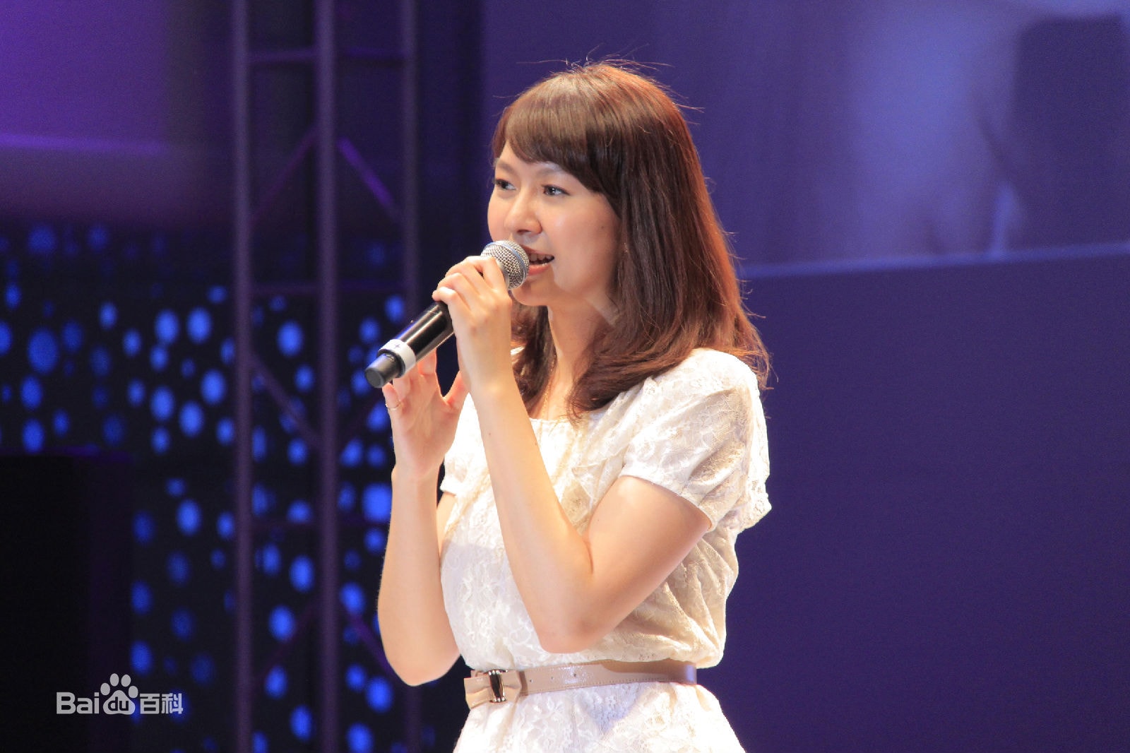 http://m.omega3-ala.com/pics/star/pic/742aee641d35f81fea21a693a20e390f.jpg