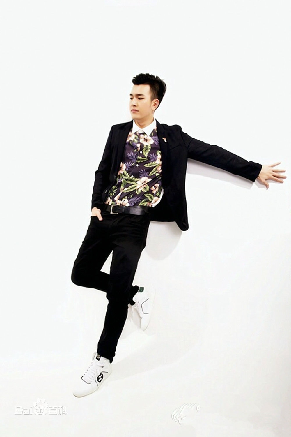 http://m.omega3-ala.com/pics/star/pic/ba1d2ce7e992f53328888ff066a23090.jpg