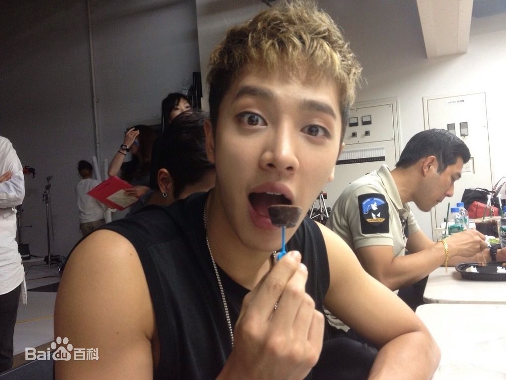 http://m.omega3-ala.com/pics/star/pic/d2fae78edfb558e7e9fc39dc635e827c.jpg