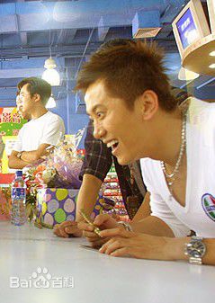 http://m.omega3-ala.com/pics/star/pic/e77643b134136654632568022c3a0c34.jpg