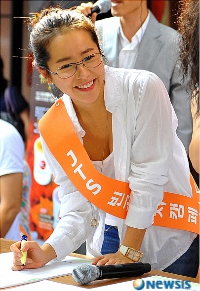 http://m.omega3-ala.com/pics/star/pic/f07d1e4916cea6d58117b4bcbdd0d782.jpg